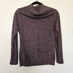 This Roz&Ali cowl neck sweater size is medium